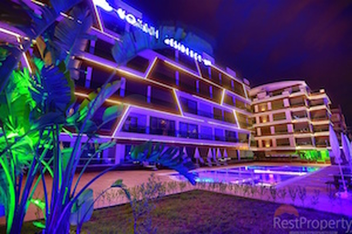 شقة 4 + 1 في منطقة كونيالتي - انطاليا