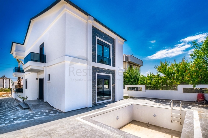 فيلا 4 + 1 في لارا - انطاليا