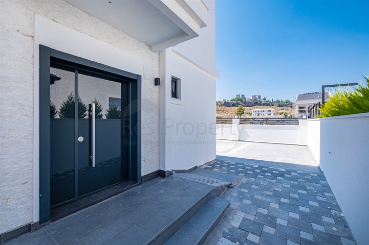 فيلا 4 + 1 في لارا - انطاليا