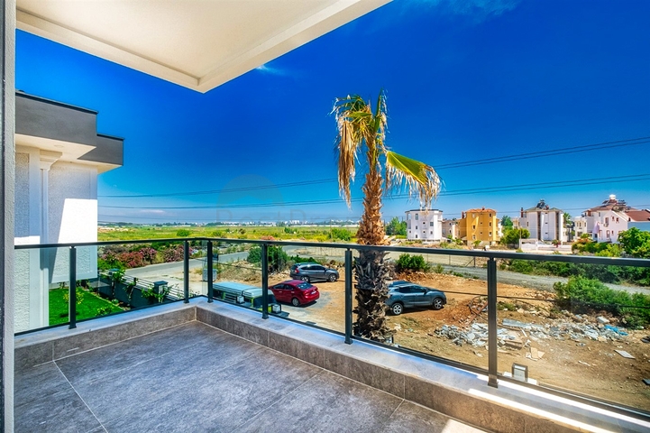 فيلا 4 + 1 في لارا - انطاليا