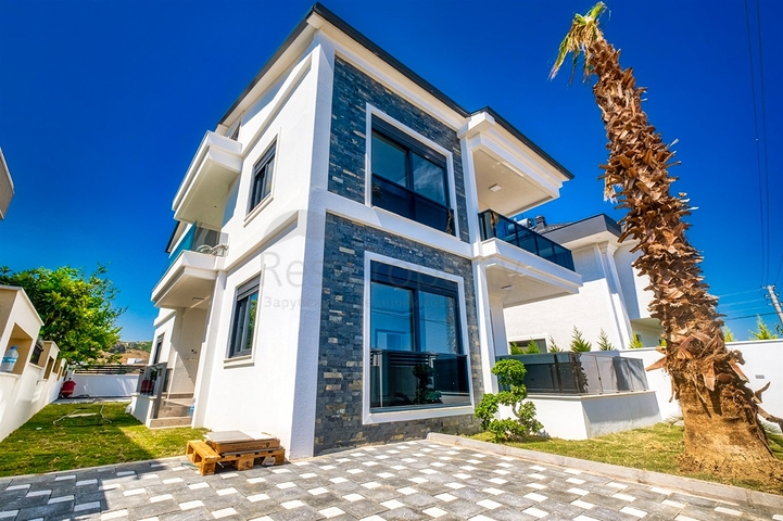 فيلا 4 + 1 في لارا - انطاليا