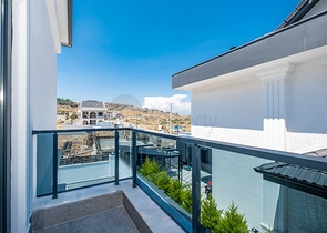 فيلا 4 + 1 في لارا - انطاليا