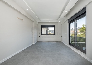 فيلا 4 + 1 في لارا - انطاليا