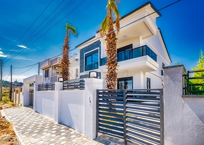 فيلا 4 + 1 في لارا - انطاليا