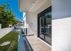 فيلا 4 + 1 في لارا - انطاليا