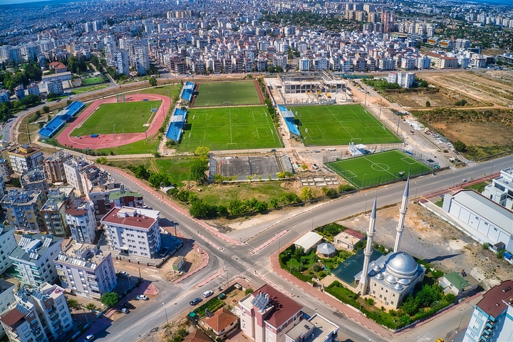 شقق 2 + 1،3 + 1 في منطقة مراد باشا - أنطاليا