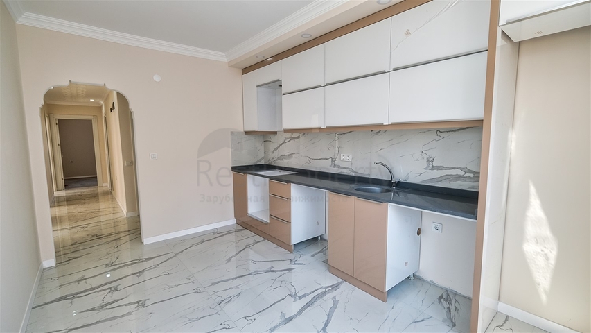 شقق 2 + 1،3 + 1 في منطقة مراد باشا - أنطاليا