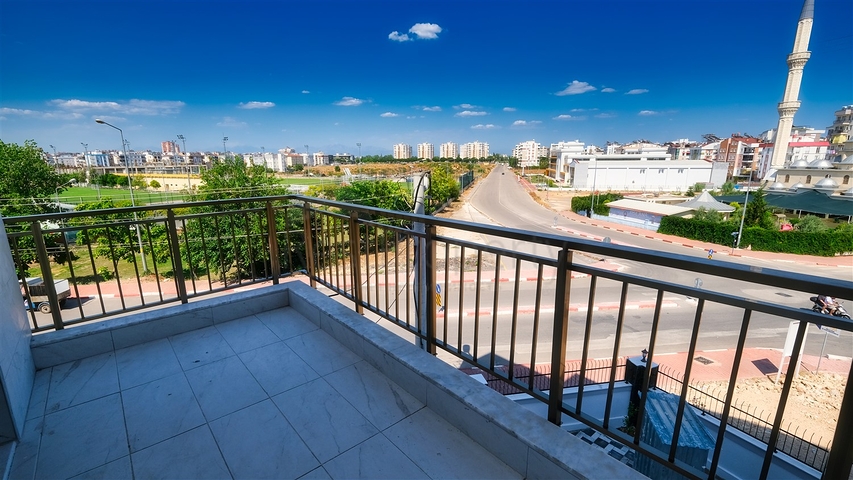 شقق 2 + 1،3 + 1 في منطقة مراد باشا - أنطاليا