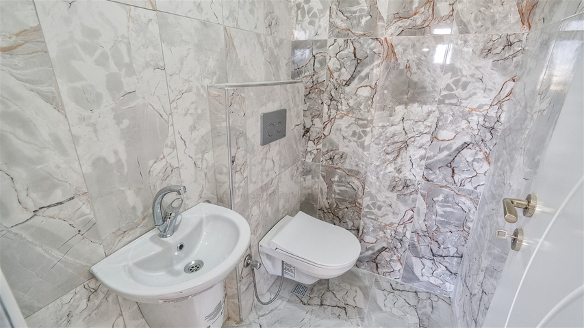 شقق 2 + 1،3 + 1 في منطقة مراد باشا - أنطاليا