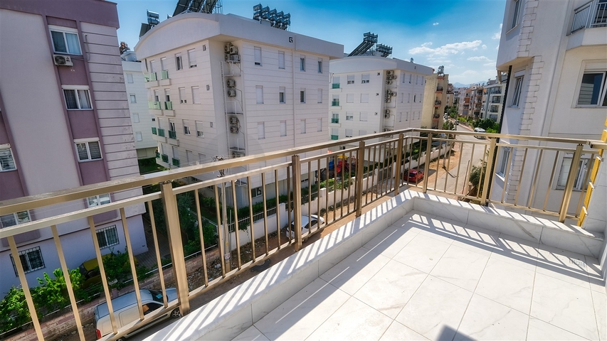 شقق 2 + 1،3 + 1 في منطقة مراد باشا - أنطاليا