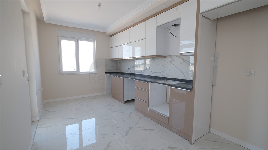 شقق 2 + 1،3 + 1 في منطقة مراد باشا - أنطاليا