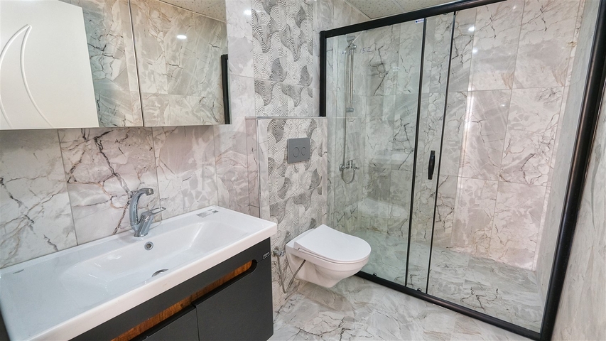 شقق 2 + 1،3 + 1 في منطقة مراد باشا - أنطاليا