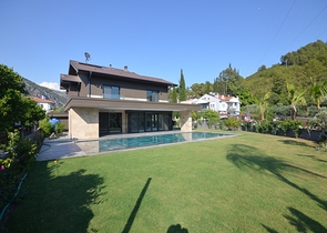 فيلا في منطقة فتحية