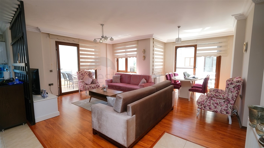 شقة واسعة 2 + 1 في اونجالي - انطاليا