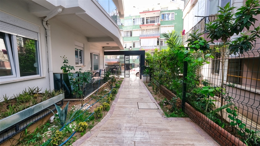 شقق في مجمع 2 + 1،3 + 1،4 + 1 في منطقة فارليك - أنطاليا