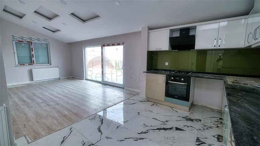 شقق في مجمع 2 + 1،3 + 1،4 + 1 في منطقة فارليك - أنطاليا