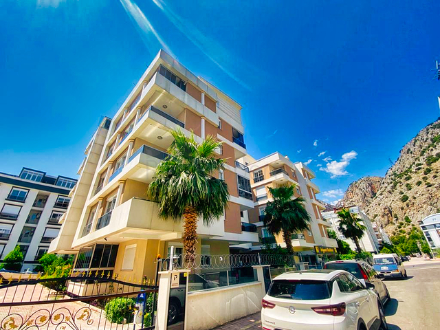 شقة 2 + 1 في منطقة كونيالتي - انطاليا