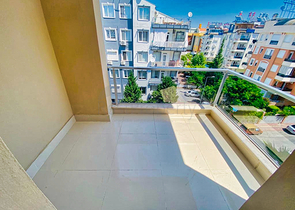 شقة 2 + 1 في منطقة كونيالتي - انطاليا