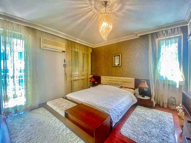 شقة 3 + 1 في مجمع مطل على البحر في لارا - أنطاليا