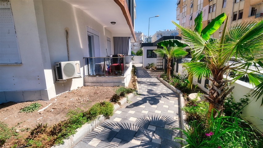 شقة 2 + 1 في وسط أنطاليا