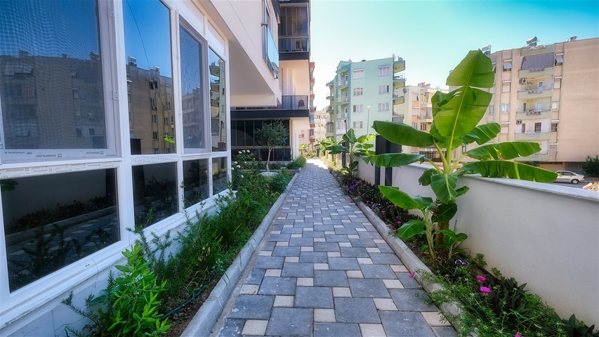 شقة 2 + 1 في وسط أنطاليا