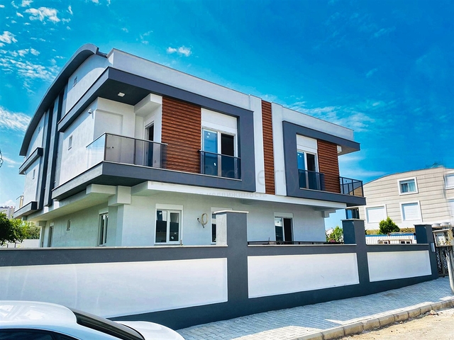 شقق في منطقة لارا - أنطاليا