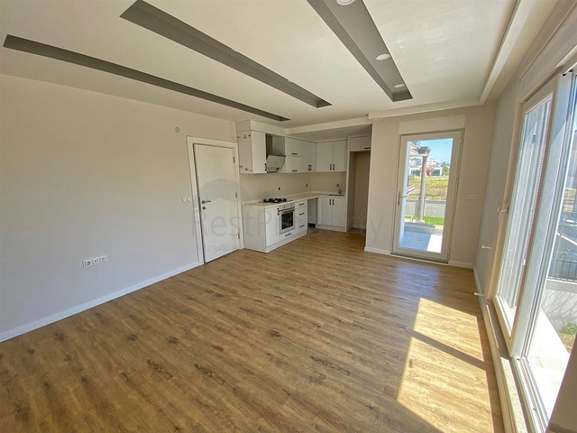 شقق في منطقة لارا - أنطاليا