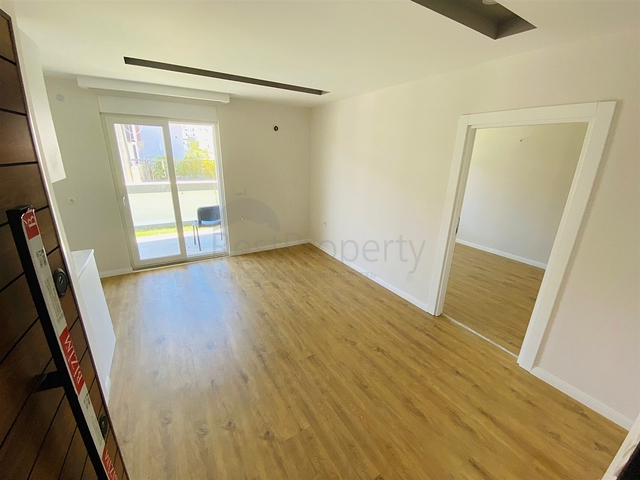 شقق في منطقة لارا - أنطاليا