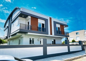 شقق في منطقة لارا - أنطاليا