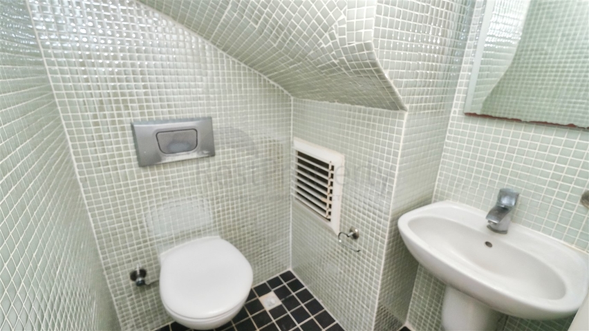 شقة 4 + 1 في منطقة كونيالتي - انطاليا