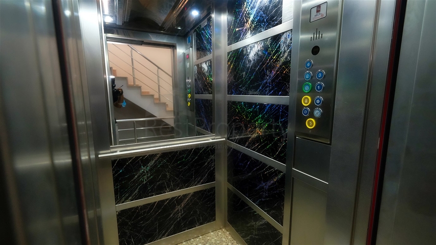 شقة 4 + 1 في منطقة كونيالتي - انطاليا