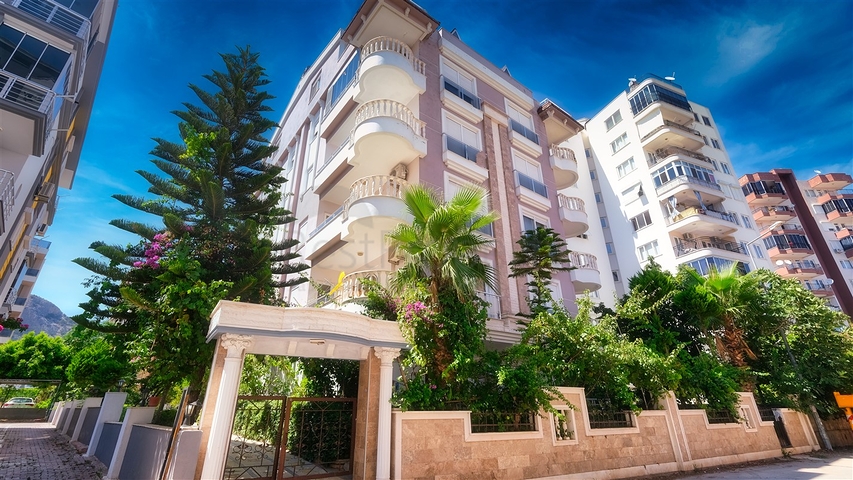 شقة 3 + 2 في منطقة كونيالتي - انطاليا