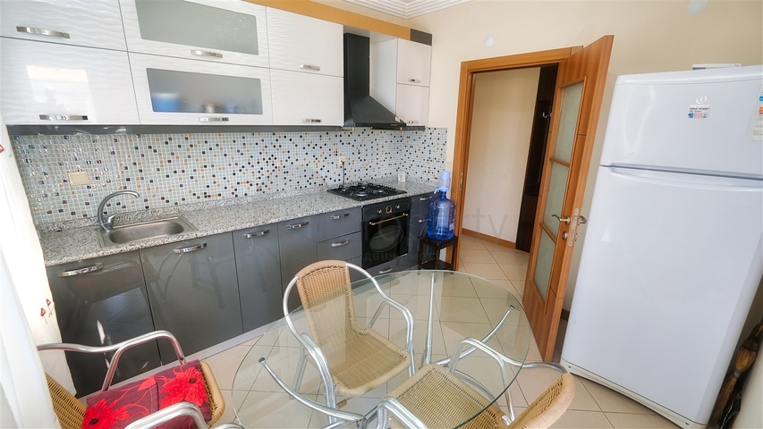 شقة 3 + 2 في منطقة كونيالتي - انطاليا