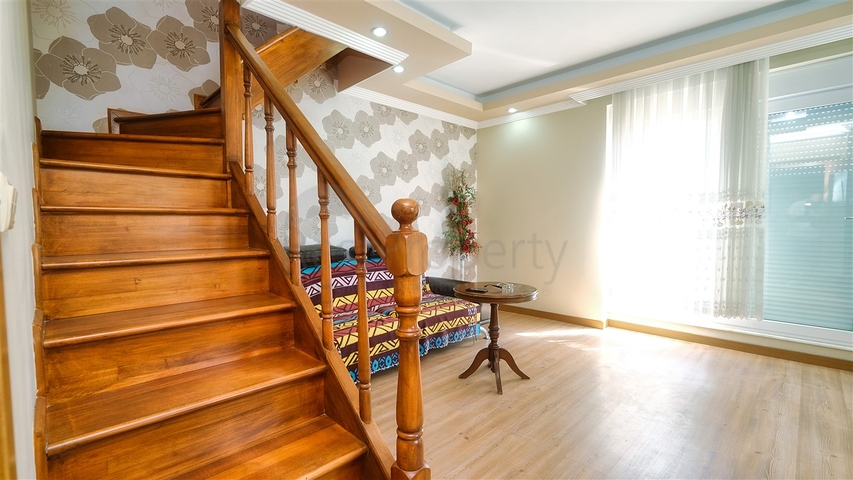 شقة 3 + 2 في منطقة كونيالتي - انطاليا