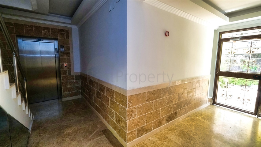 شقة 3 + 2 في منطقة كونيالتي - انطاليا