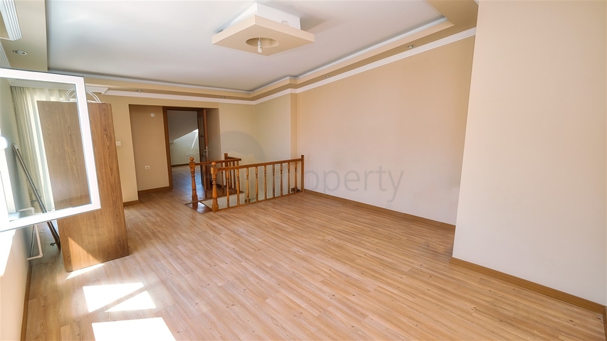 شقة 3 + 2 في منطقة كونيالتي - انطاليا