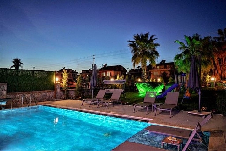 فيلا في منطقة كاليس - فتحية