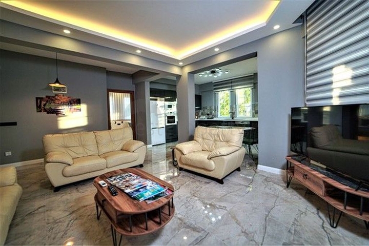 فيلا في منطقة كاليس - فتحية