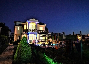 فيلا في منطقة كاليس - فتحية