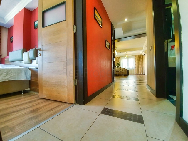 شقة 3 + 1 في موقع فريد في كونيالتي - أنطاليا