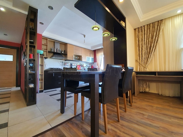 شقة 3 + 1 في موقع فريد في كونيالتي - أنطاليا