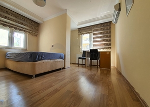 شقة 3 + 1 في موقع فريد في كونيالتي - أنطاليا