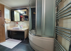 شقة 3 + 1 في موقع فريد في كونيالتي - أنطاليا