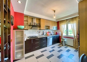 شقة 3 + 1 في موقع فريد في كونيالتي - أنطاليا