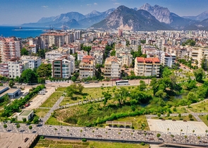 شقة 3 + 1 في موقع فريد في كونيالتي - أنطاليا