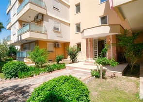 شقة 3 + 1 في موقع فريد في كونيالتي - أنطاليا