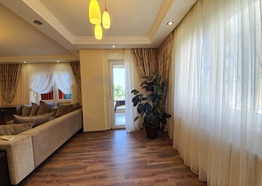 شقة 3 + 1 في موقع فريد في كونيالتي - أنطاليا