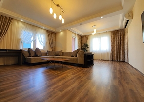 شقة 3 + 1 في موقع فريد في كونيالتي - أنطاليا