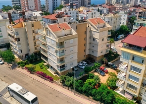 شقة 3 + 1 في موقع فريد في كونيالتي - أنطاليا