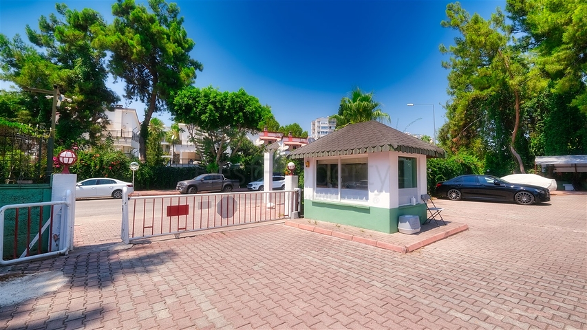 شقة 3 + 1 في منطقة جيرسو الصغيرة - أنطاليا